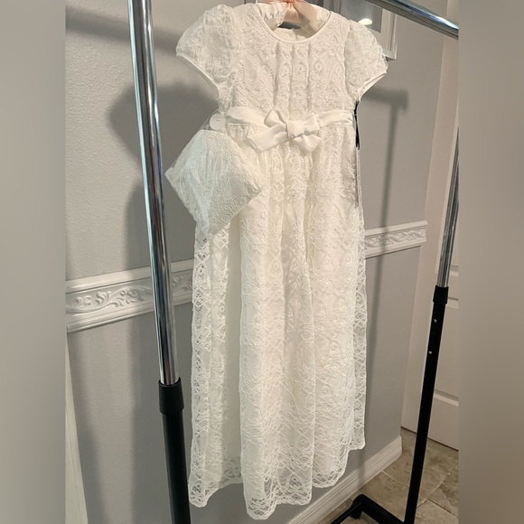 PIPPA & JULIE Baby Girls' Christening Gown Set, - Picture 2 of 8